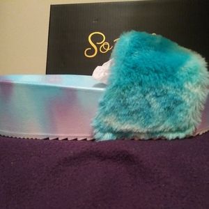 @ShoeDoc We have a variety of Fashionable, Comfort